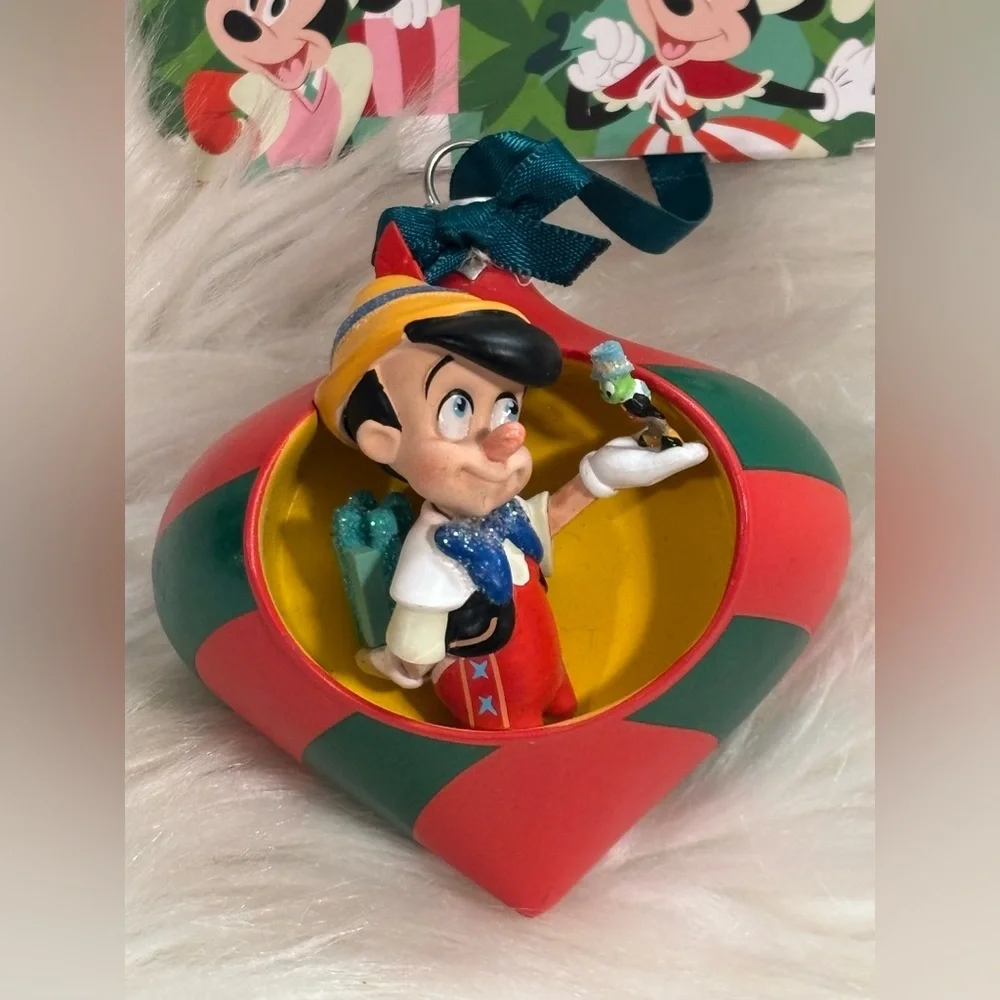 NEW Disney Sketchbook Pinocchio And Jiminy Cricket Droplet Ornament
